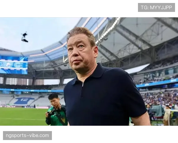 申花后防危机加剧，争冠前景遭质疑：低迷表现背后究竟是谁的锅？